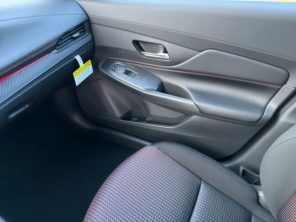 New 2026 Aspen White TriCoat / Super Black Two-tone Nissan SR image 27