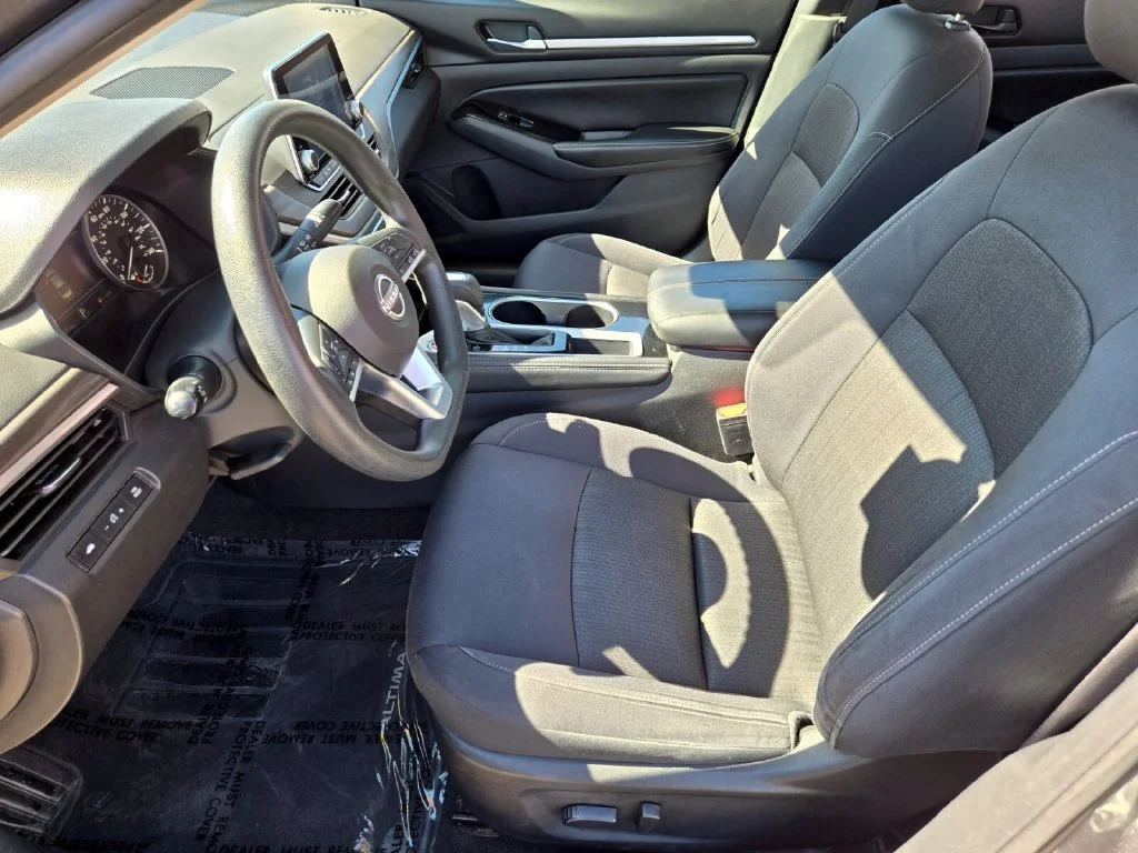 2023 Nissan Altima SV - Photo 10