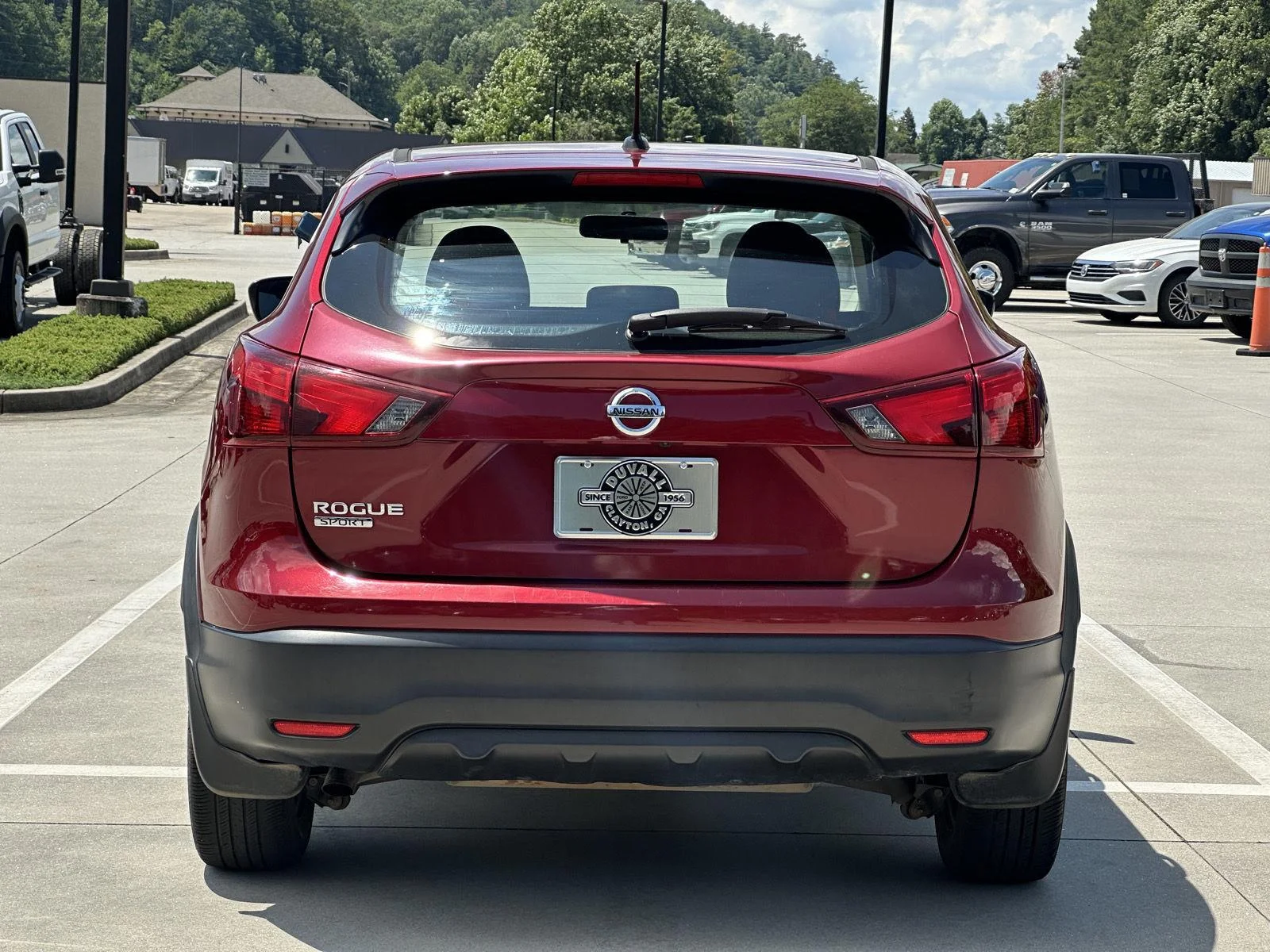 Used 2019 Scarlet Ember Tintcoat Nissan S image 6