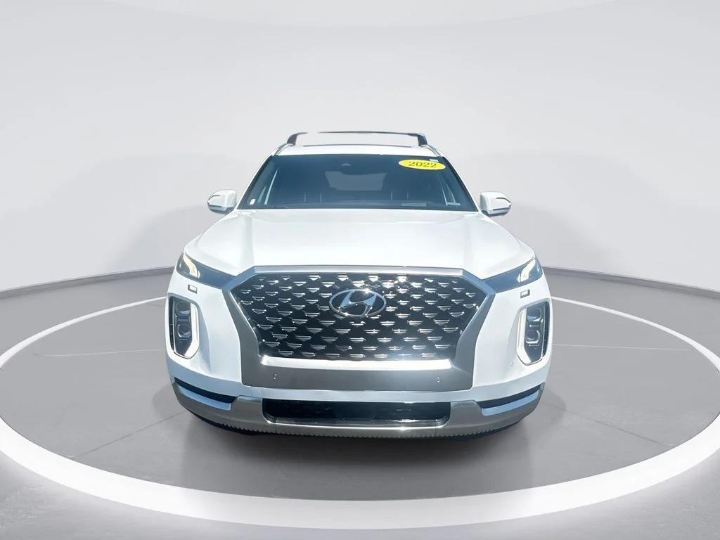 Used 2022 White Hyundai Calligraphy image 3