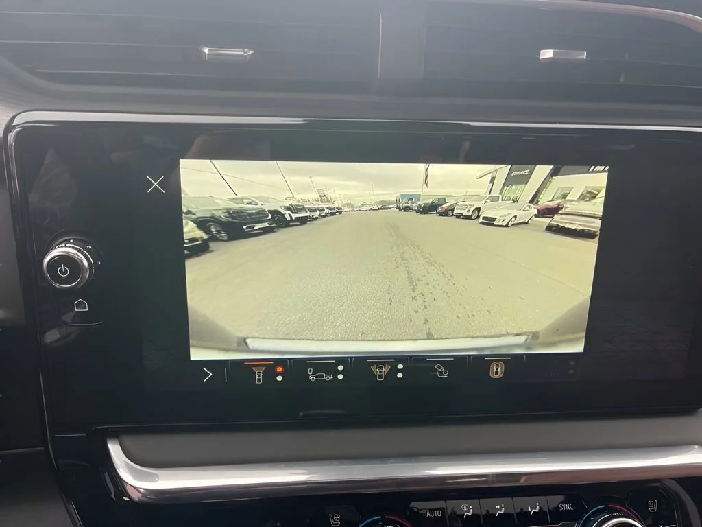 New 2026 Glacier White Tricoat GMC Denali Ultimate image 23