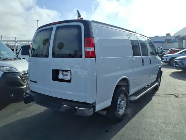 Used 2025 Summit White Chevrolet WT image 10