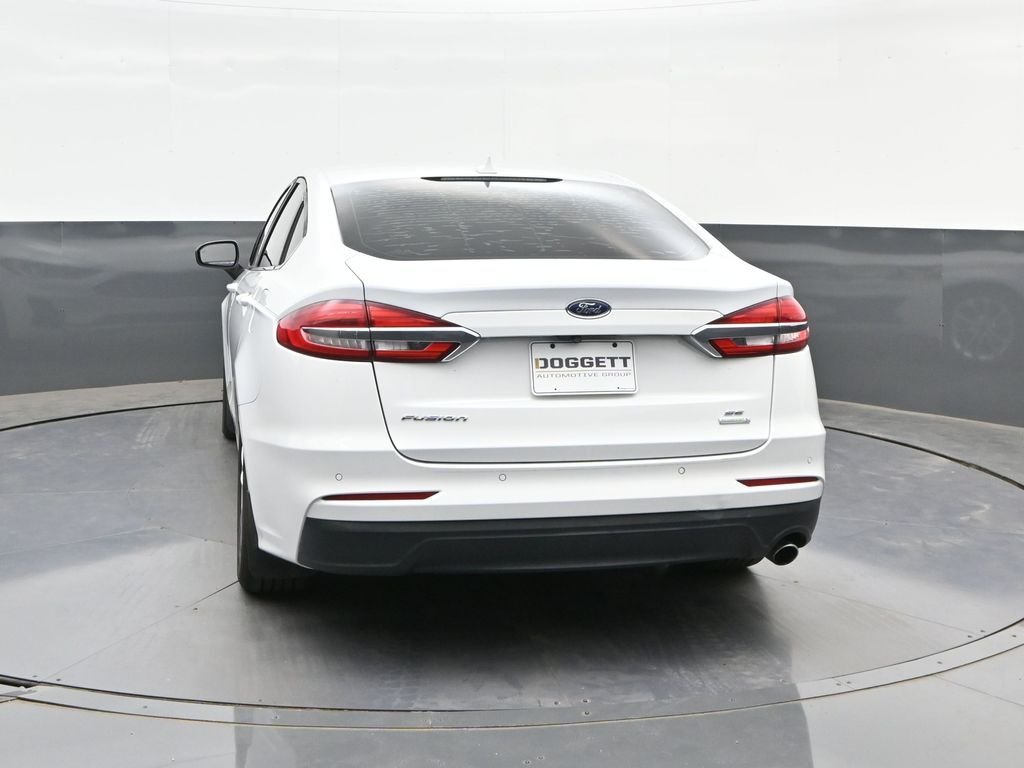 Used 2019 White Ford SE image 8