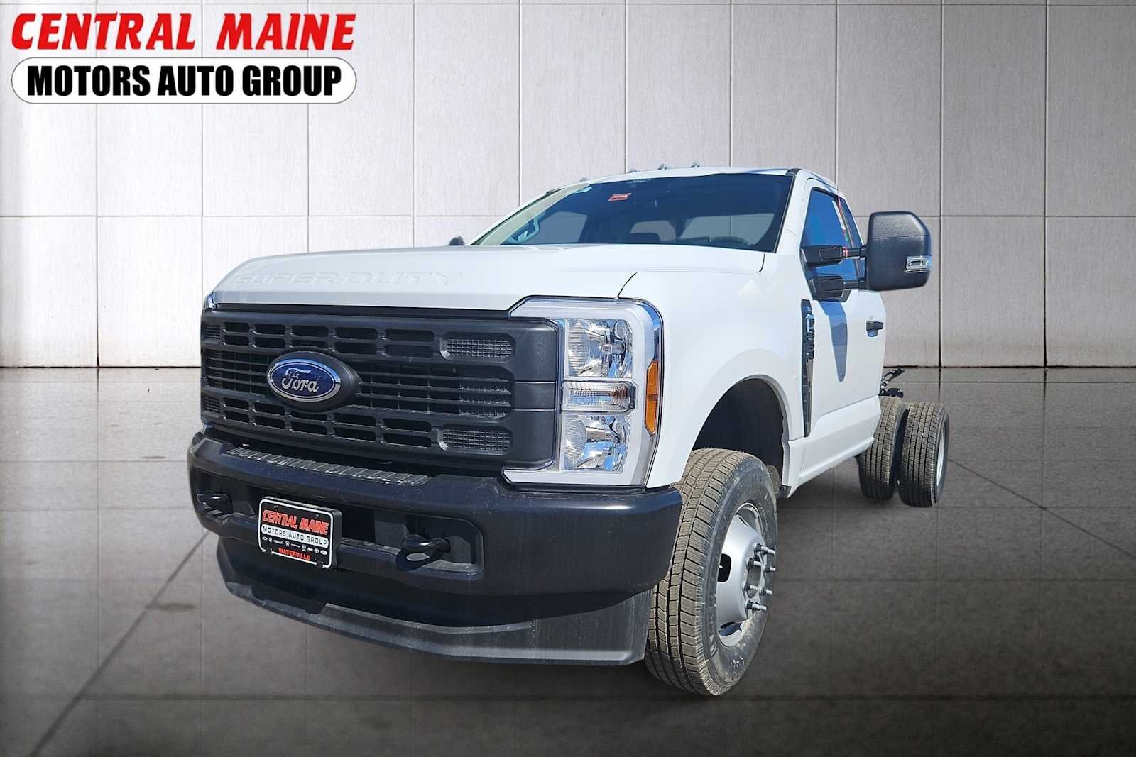 2026 Ford F-350 Super Duty Chassis Cab