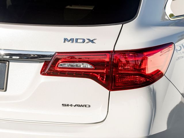 Used 2020 Platinum White Pearl Acura Technology image 11