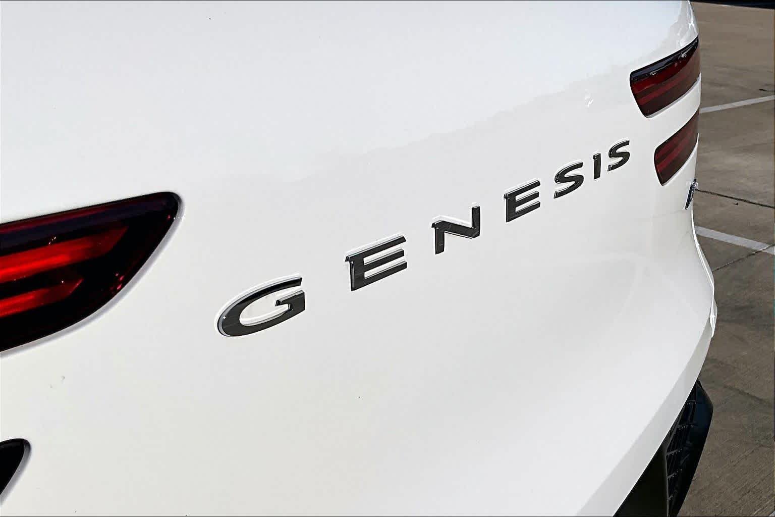 Certified Used 2024 Alta White Genesis 2.5T image 10