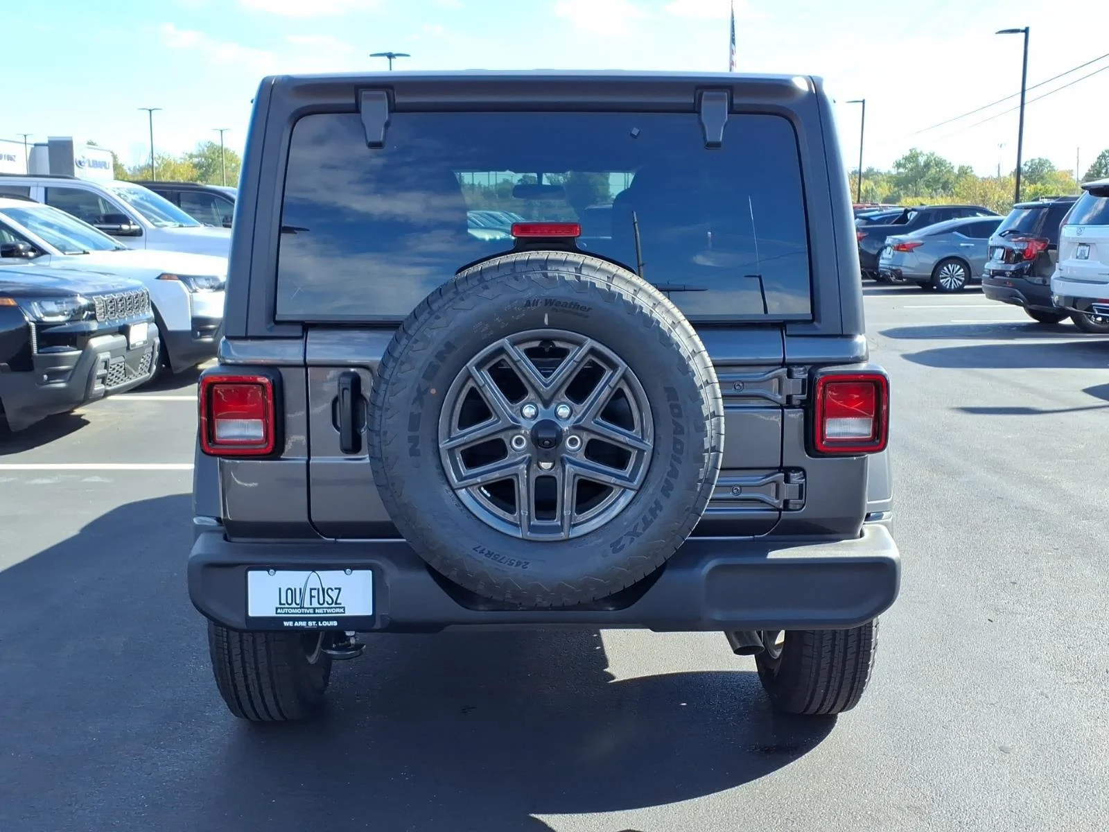 New 2027 Granite Crystal Metallic Clear-Coat Exterior Paint Jeep Sport image 19
