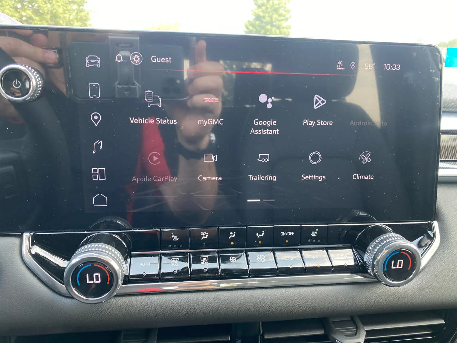 New 2026 Onyx Black GMC Elevation image 13