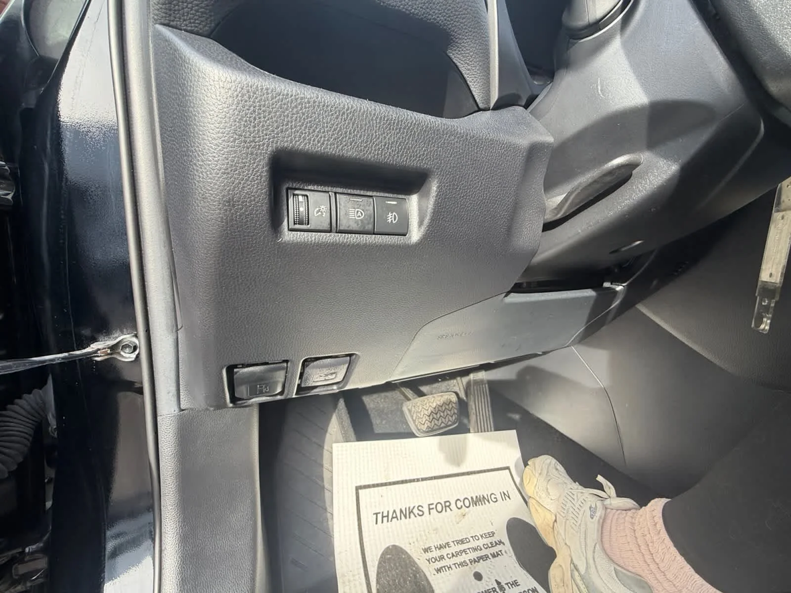 Used 2021 Midnight Black Metallic Toyota LE image 36