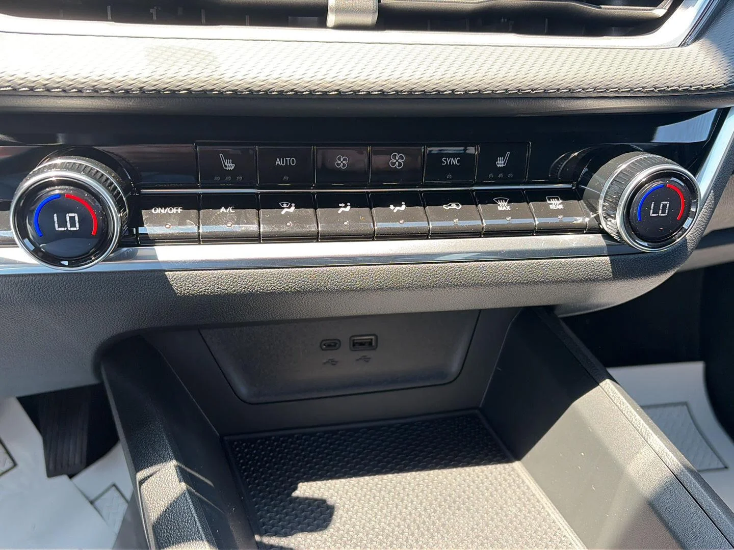 2027 Chevrolet Equinox LT - Photo 27