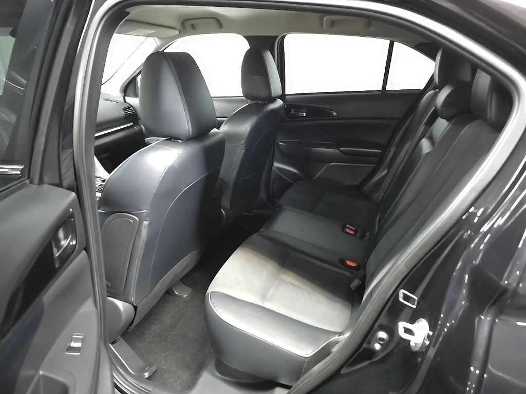 Used 2025 Labrador Black Pearl Mitsubishi SE image 33
