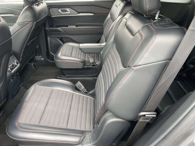 Used 2025 Carbonized Gray Metallic Ford ST-Line image 16