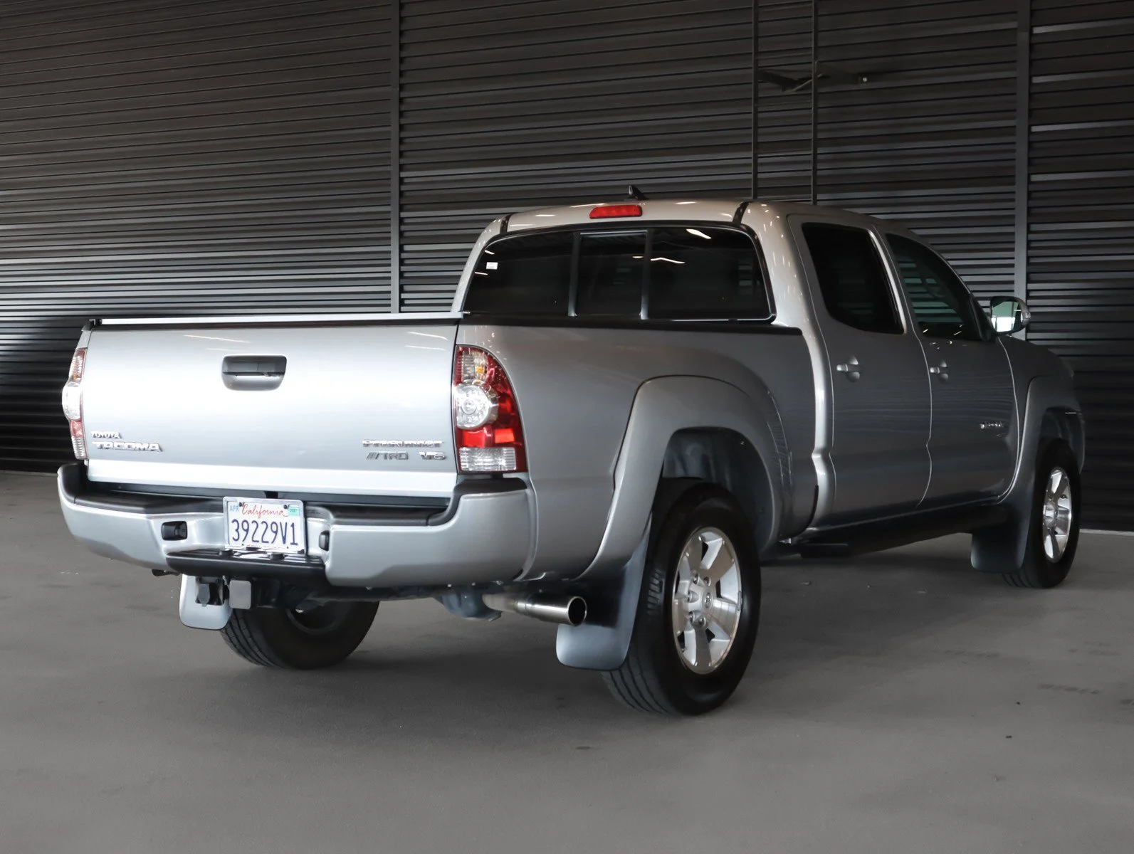 Used 2015  Toyota PreRunner image 12