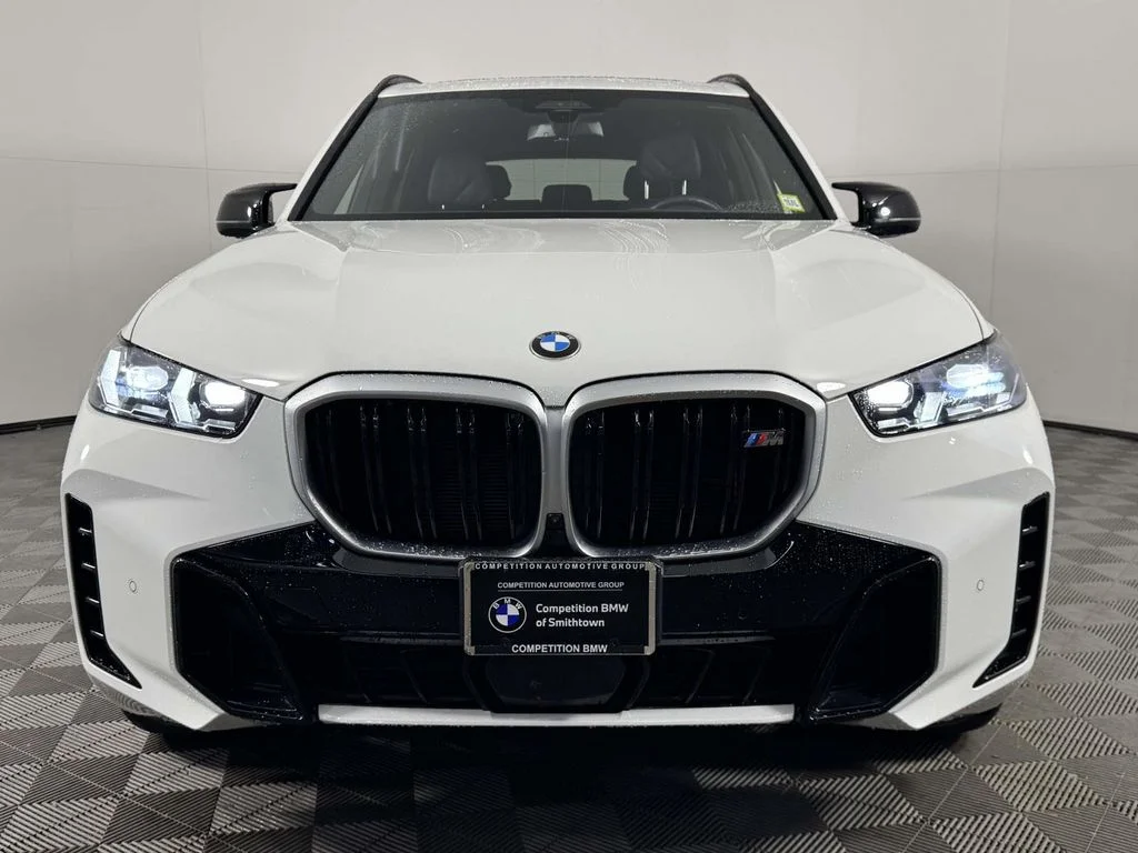 Used 2026 White BMW M60i image 6