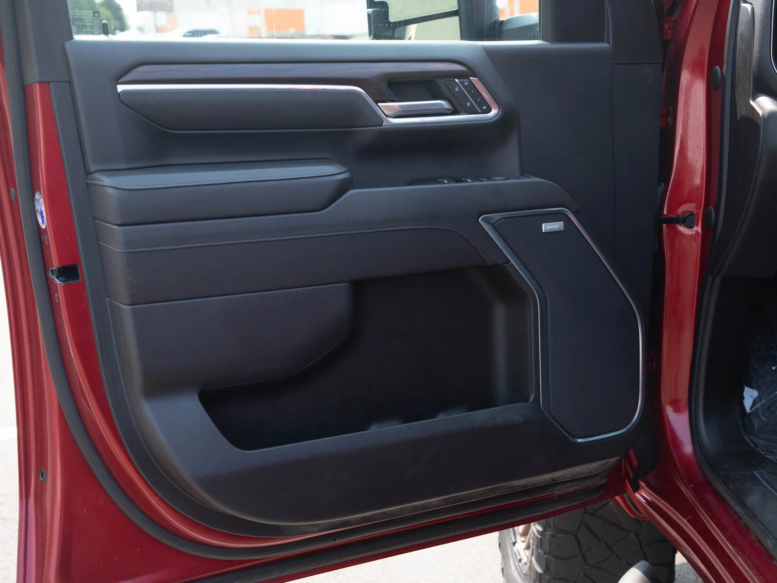 Used 2024 Volcanic Red Tintcoat GMC SLT image 21