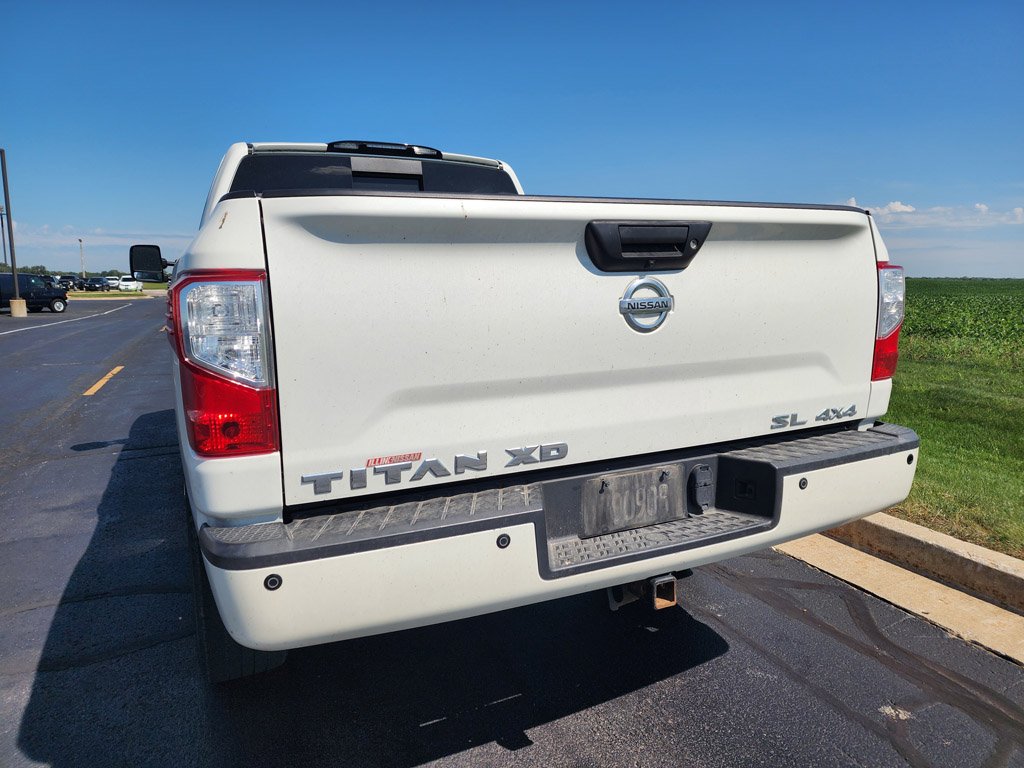 Used 2019 Pearl White Nissan SL image 3