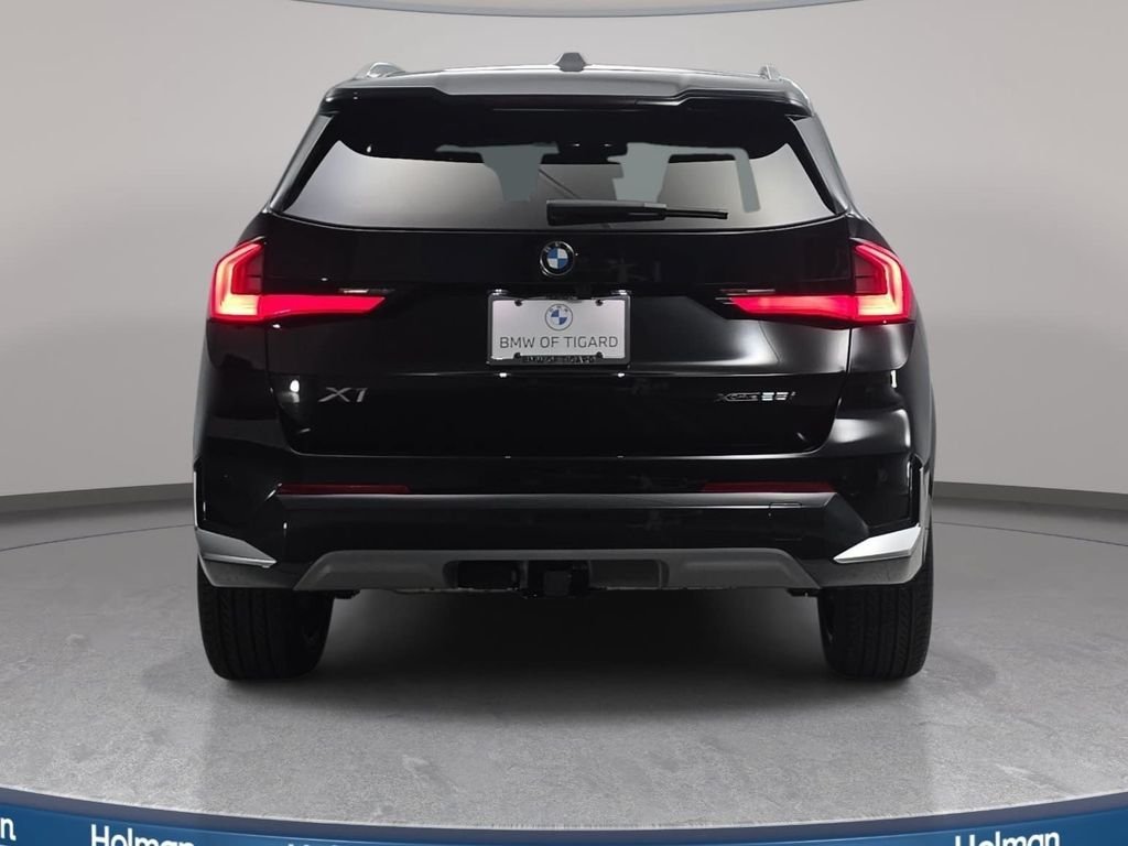 New 2026 Black Sapphire Metallic BMW xDrive28i image 6