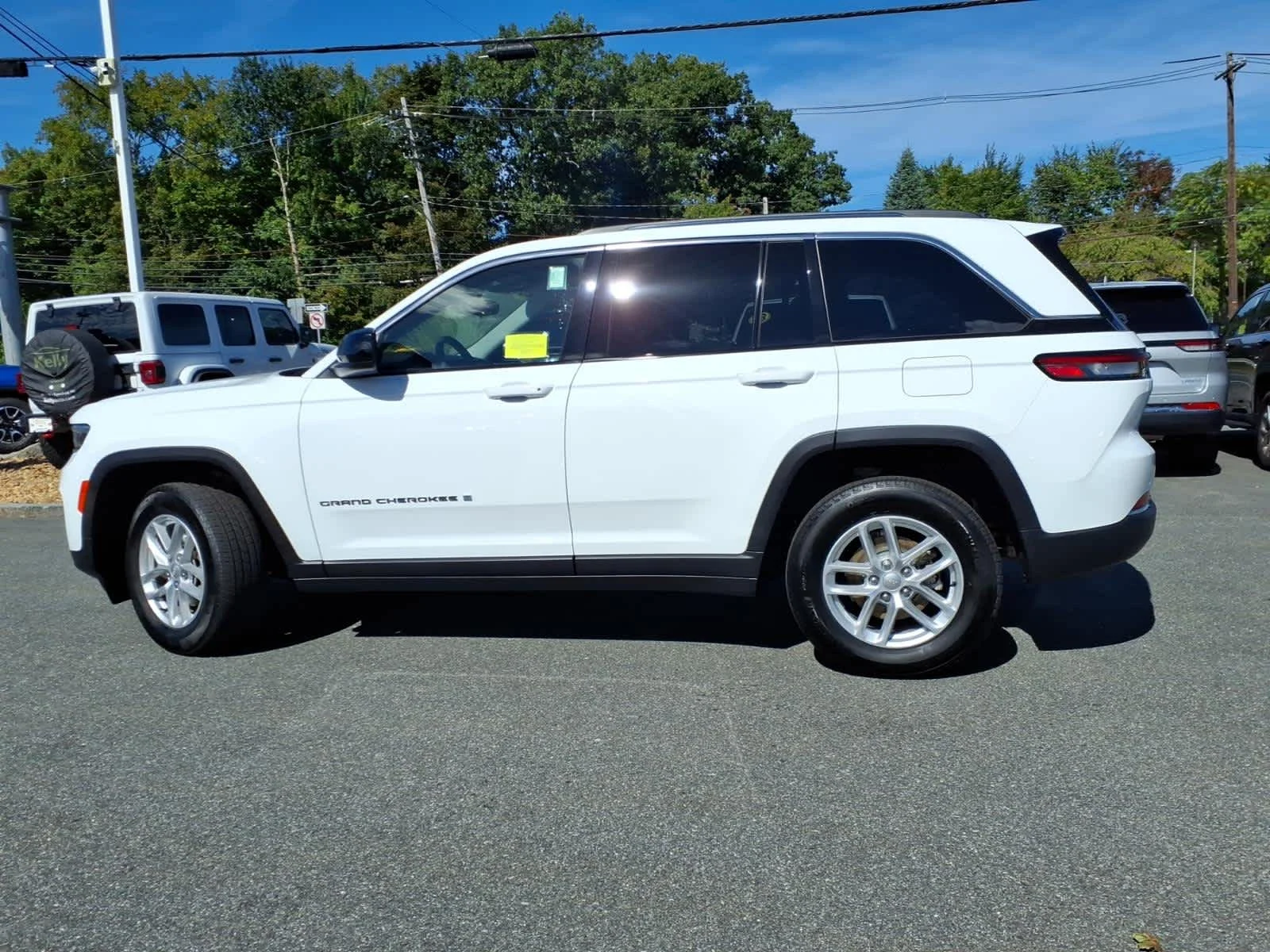 Certified Used 2023 Bright White Clearcoat Jeep Laredo X image 12
