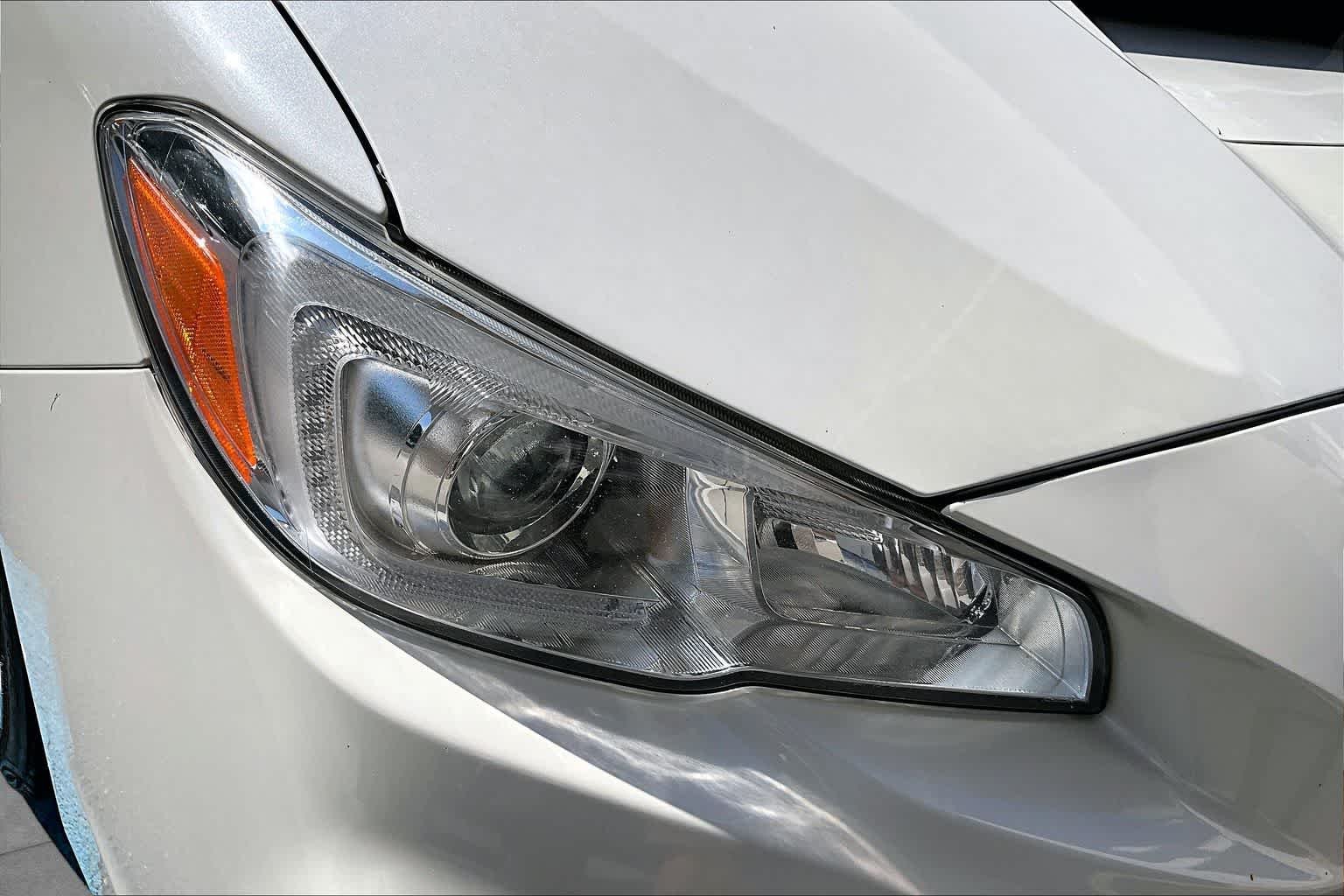 Used 2021 Crystal White Pearl Subaru Premium image 28