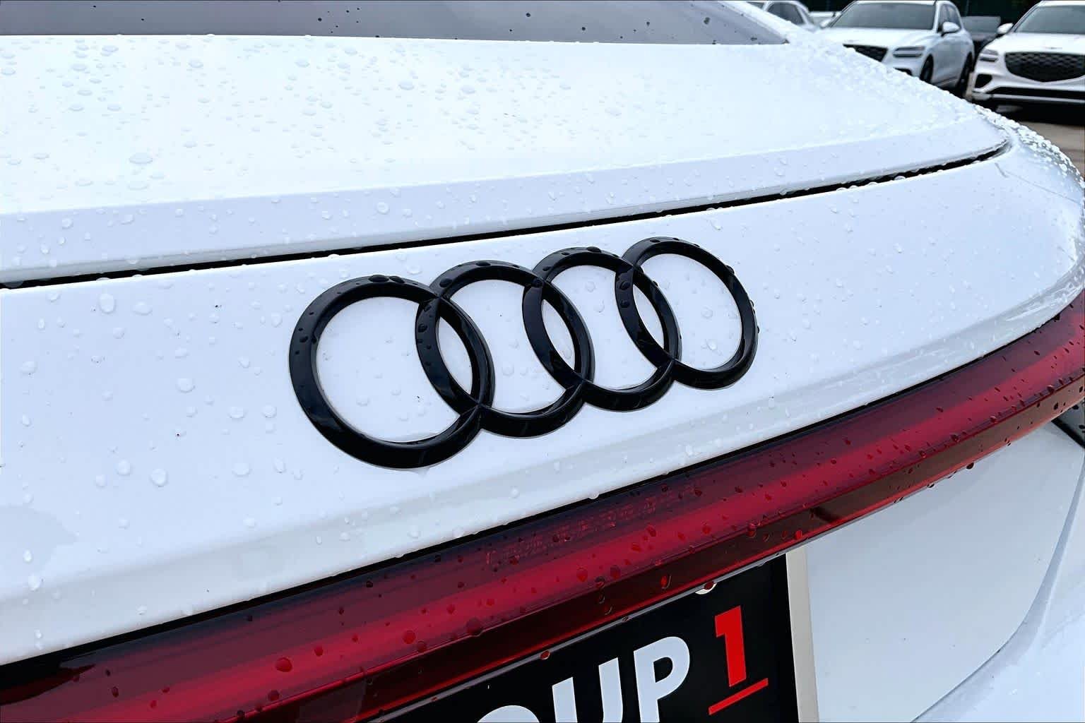 Used 2022 Ibis White Audi Premium Plus image 9