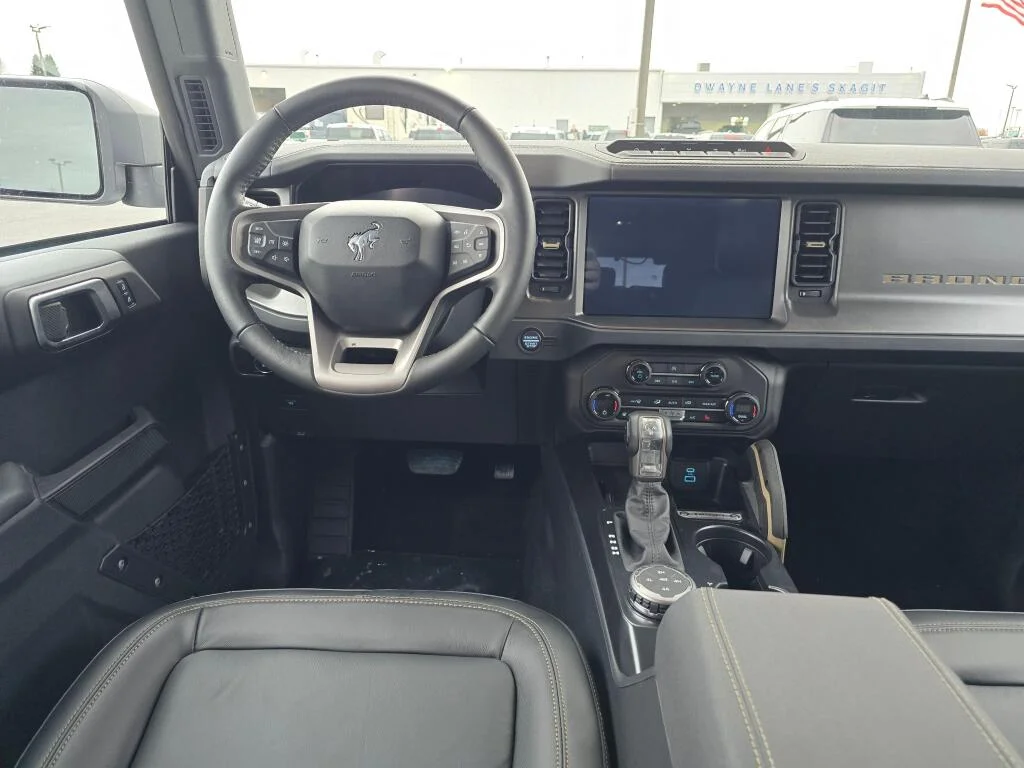 New 2025 Oxford White Ford Badlands® image 14