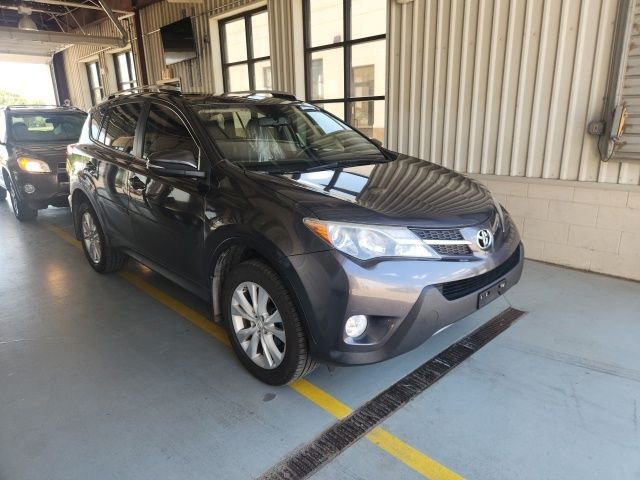 Used 2015 Gray Toyota Limited image 3