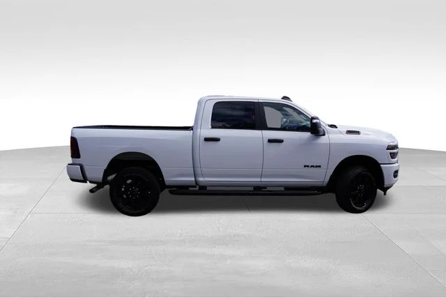 Used 2025 White Ram Big Horn image 3