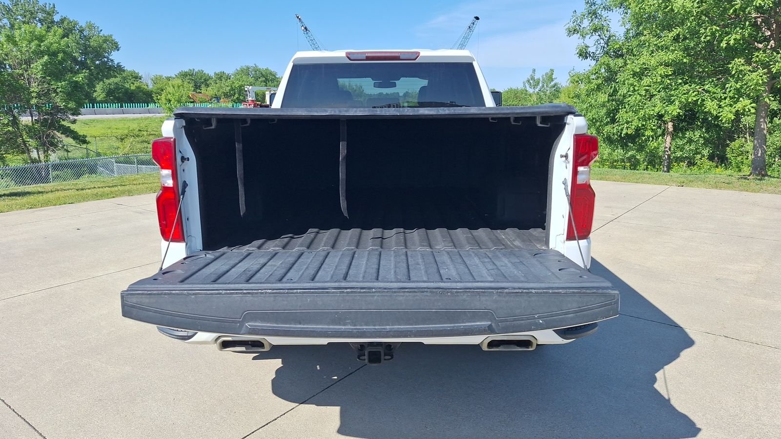 Used 2020  Chevrolet RST image 13