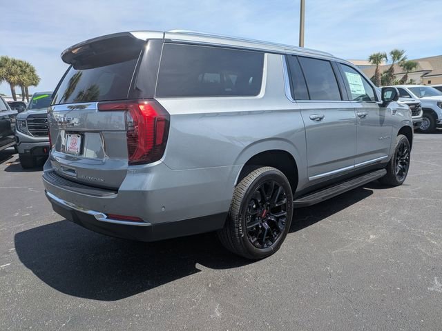 New 2026 Sterling Metallic GMC Elevation image 4