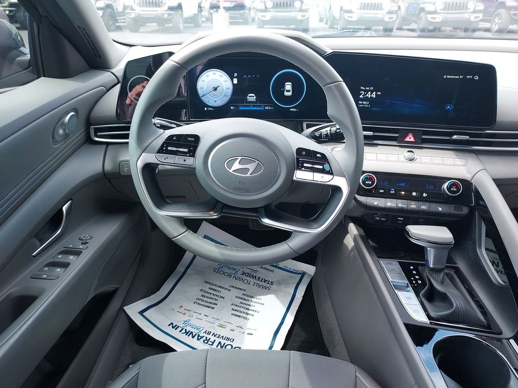 Used 2024 Gray Hyundai SEL image 16