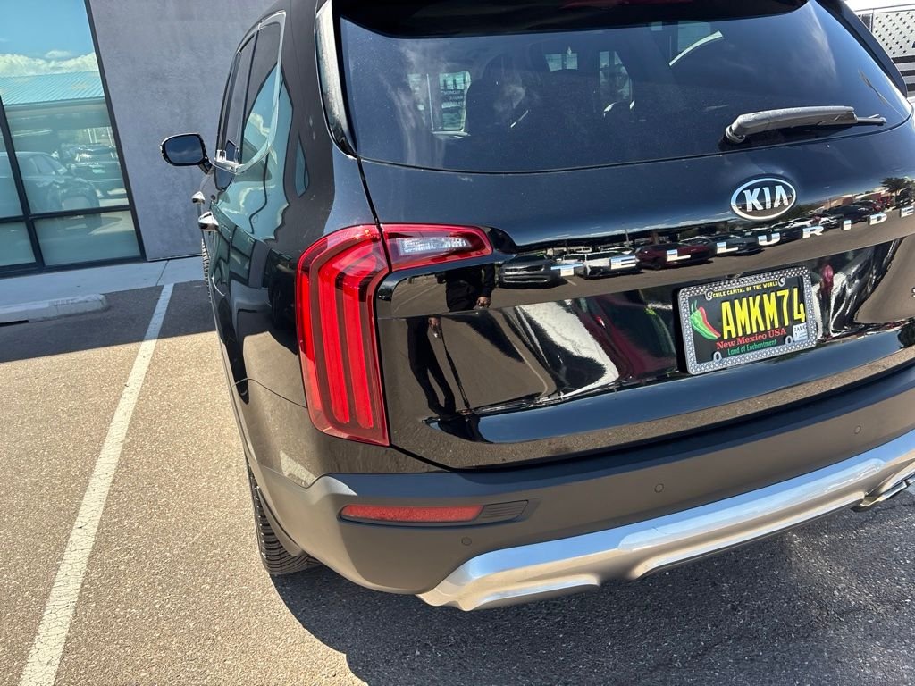 Used 2020 Black Kia SX image 15