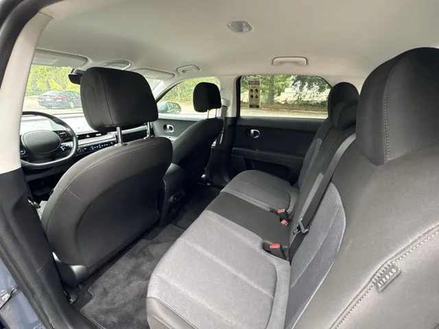 Used 2024 Green Hyundai SEL image 24