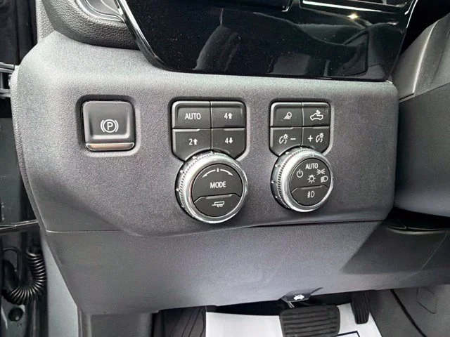New 2026 Sterling Metallic GMC SLT image 31