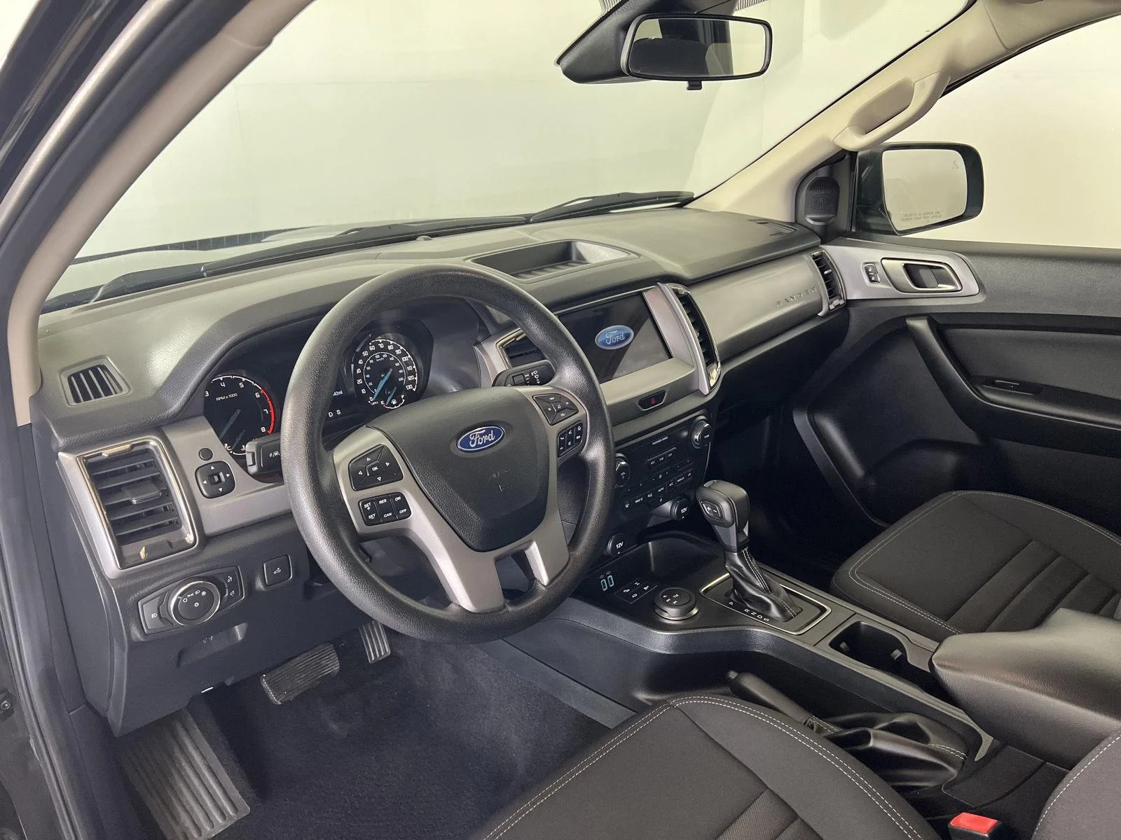Used 2022 Shadow Black Ford XLT image 11