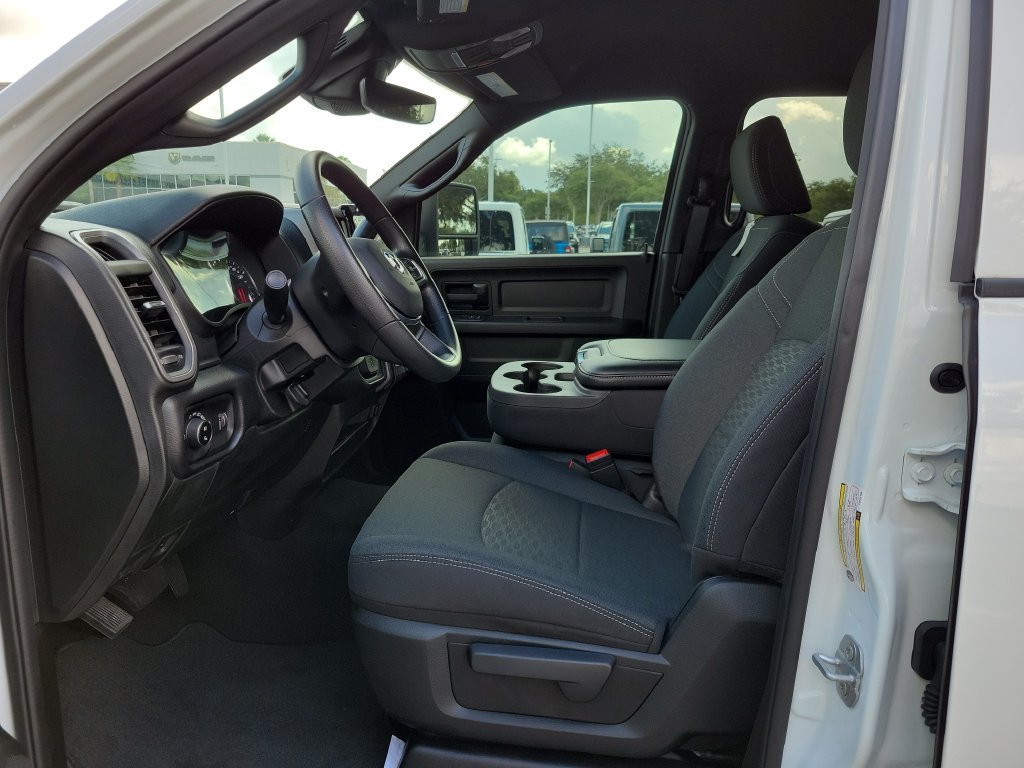 2026 RAM 3500 Tradesman - Photo 14