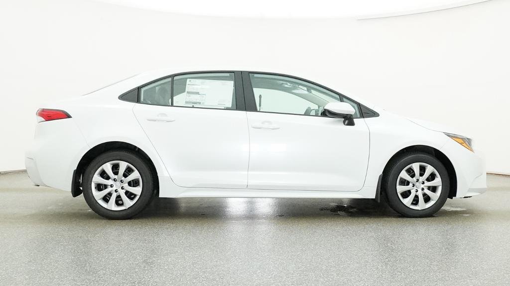 New 2026 Wind Chill Pearl Toyota LE image 40