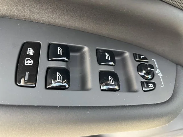 2026 Volvo XC90 Ultra - Photo 11