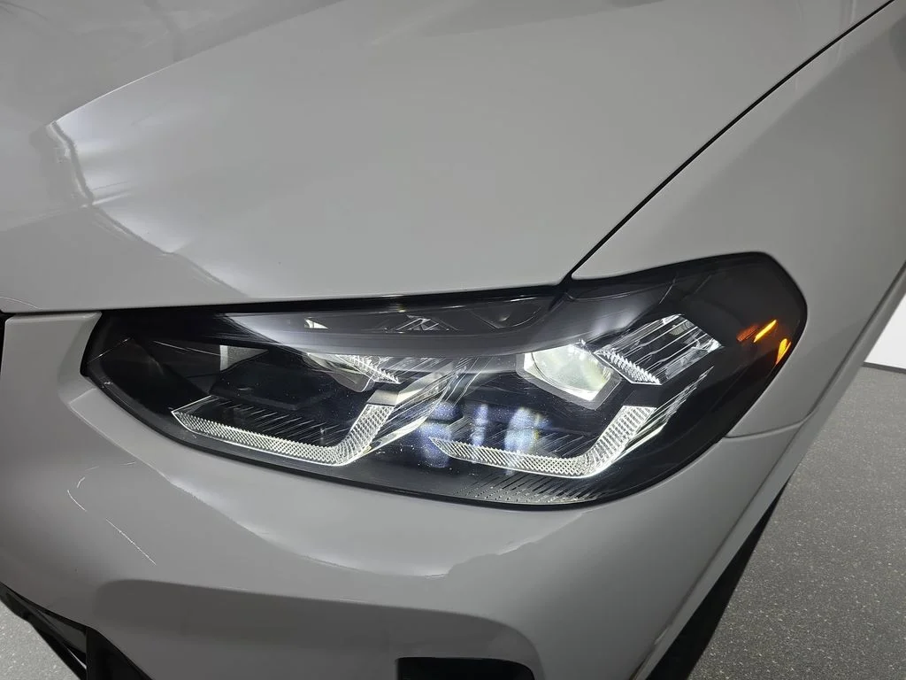 Used 2023 Alpine White BMW M40i image 29