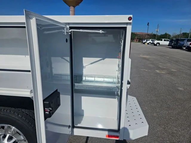 New 2026 Summit White GMC Pro image 22