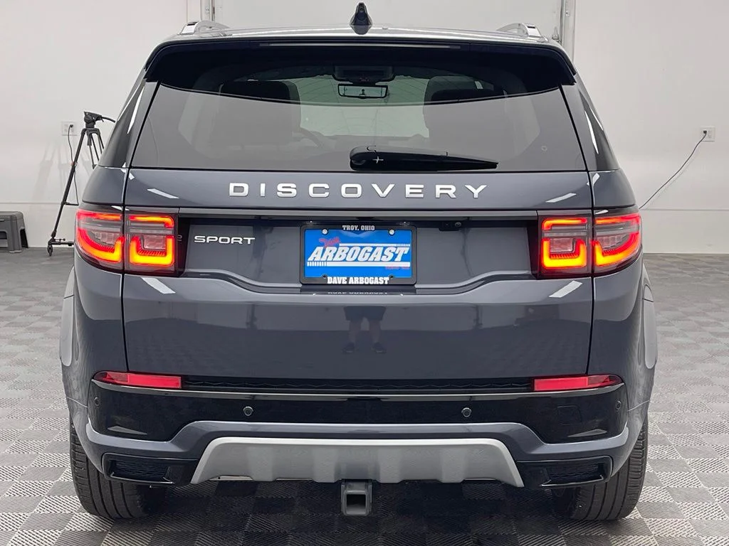 Used 2025 Varesine Blue Metallic Land Rover S image 10