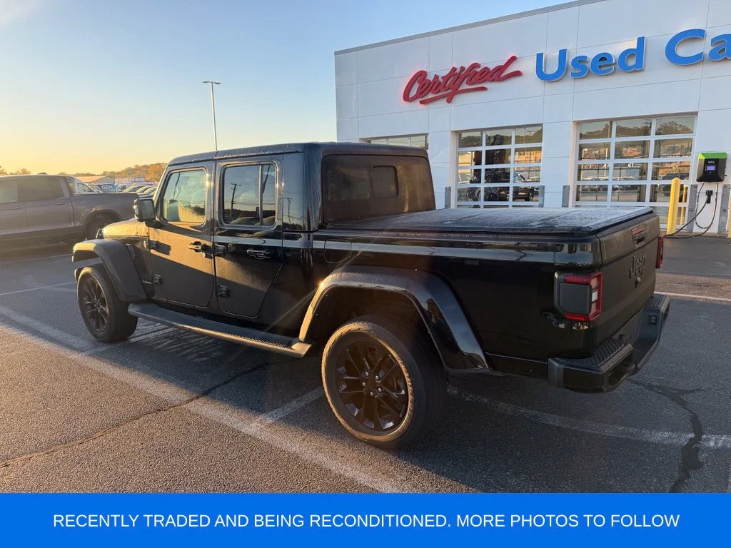 Used 2022 Black Clearcoat Jeep High Altitude image 2