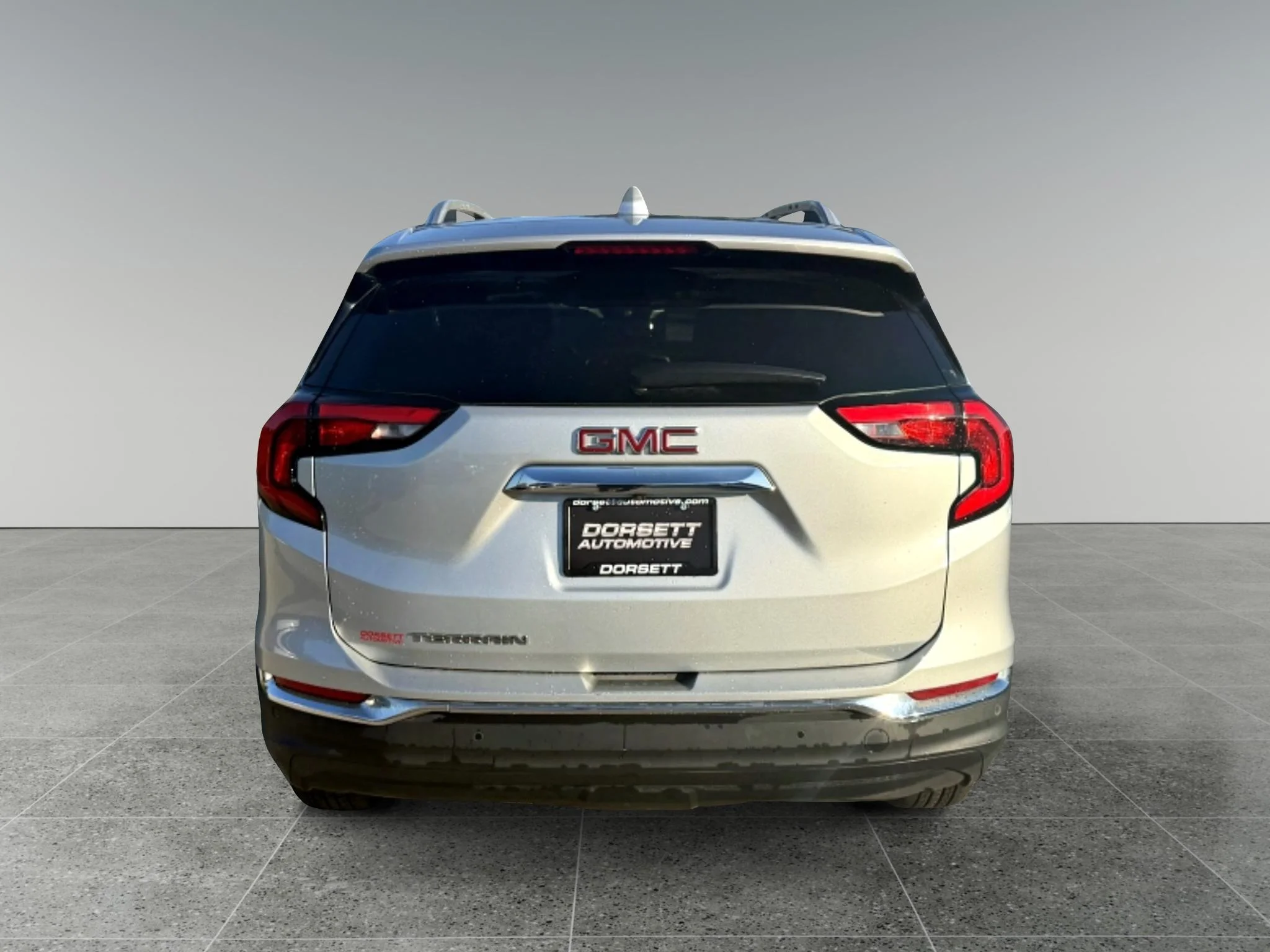 Used 2018 Quicksilver Metallic GMC SLT image 5