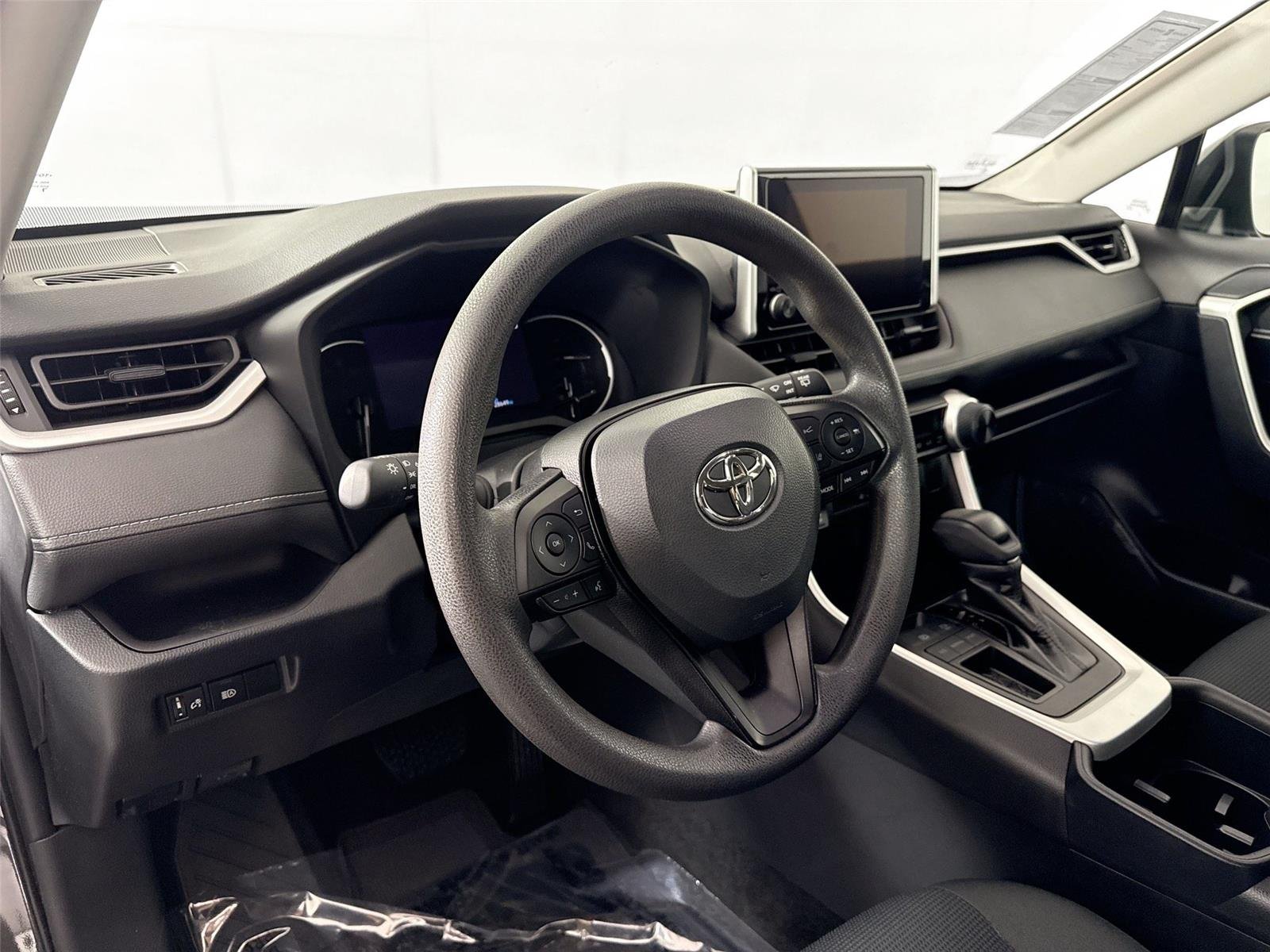 Used 2023 Magnetic Gray Metallic Toyota LE image 4