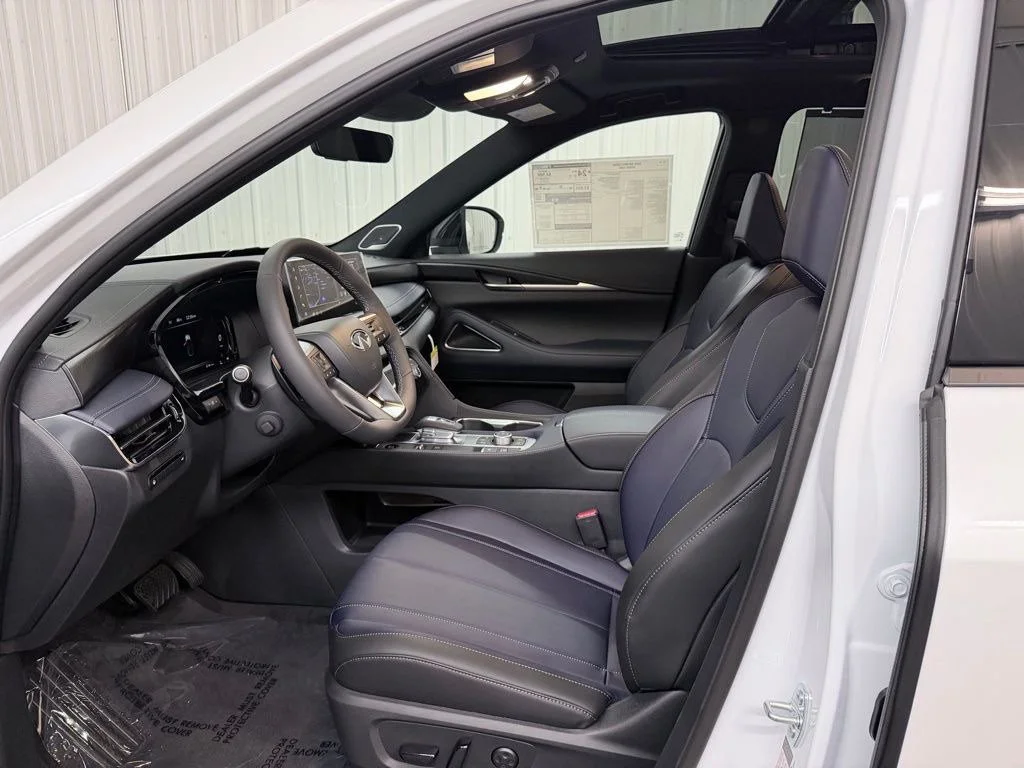 Used 2026 RADIANT WHITE INFINITI Sport AWD image 12