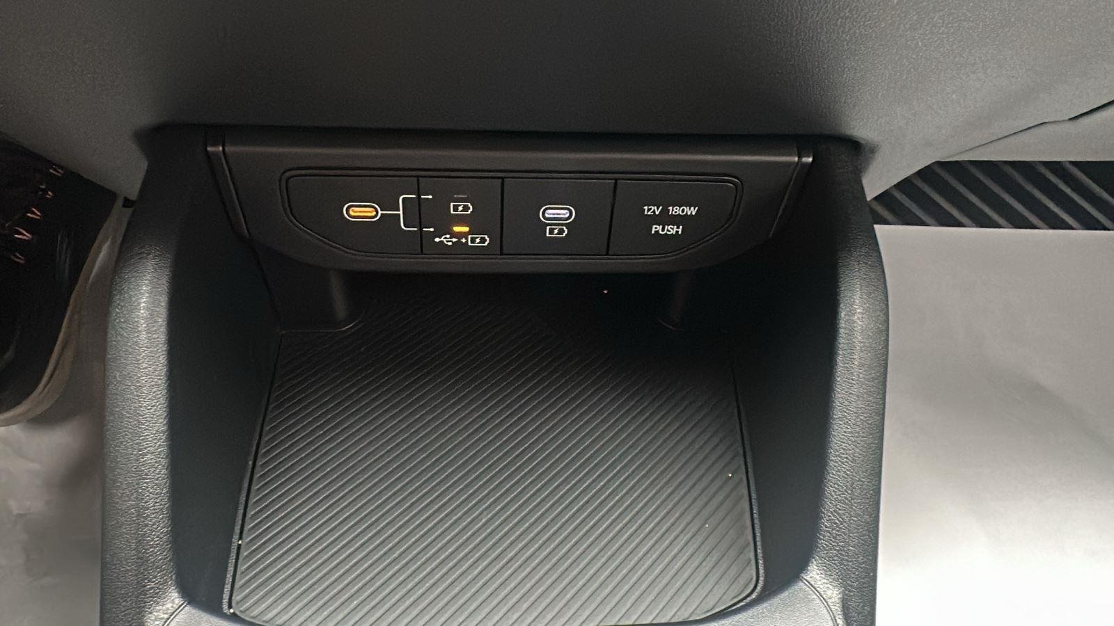 Used 2025 Aurora Black Pearl Kia LXS image 23