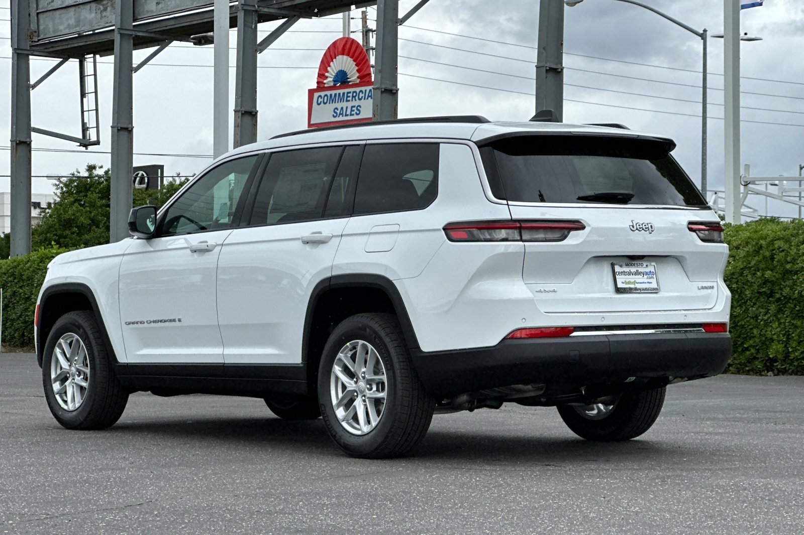 New 2026 Bright White Clearcoat Jeep Laredo X image 6