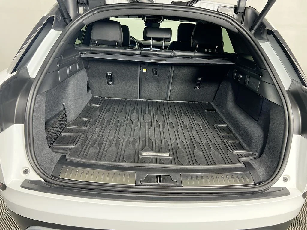 2026 Land Rover Range Rover Velar S - Photo 28