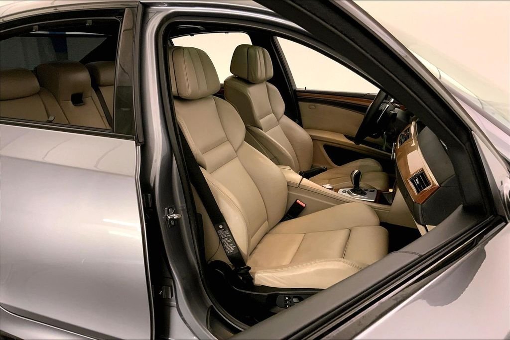 Used 2008 Space Gray Metallic BMW  image 6