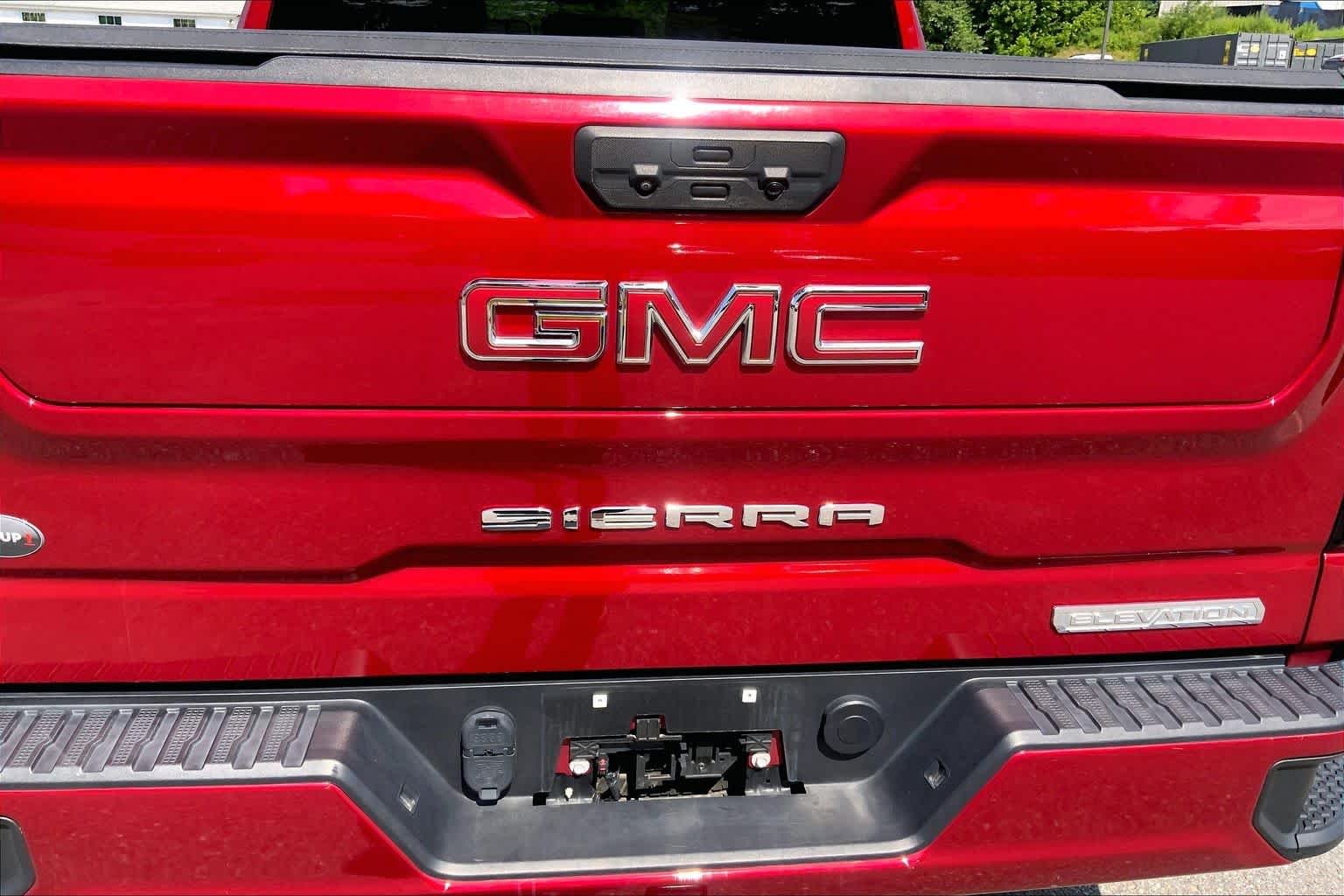Certified Used 2023 Volcanic Red GMC Elevation image 10