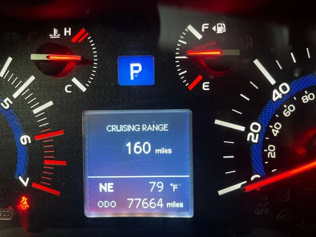 Used 2018  Toyota  image 12